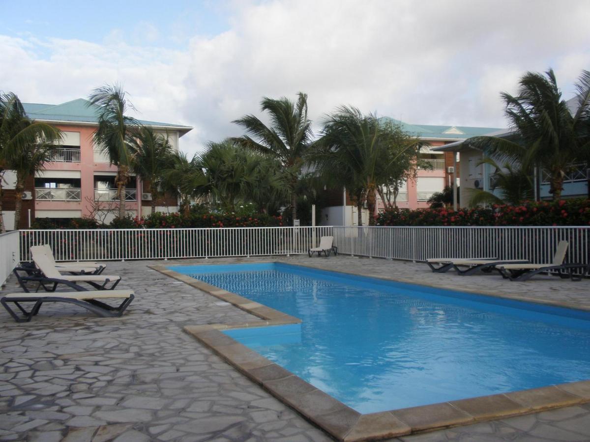 Pipiri Page Crystal Beach- Marina C0Nciergerie 圣弗朗索瓦 外观 照片